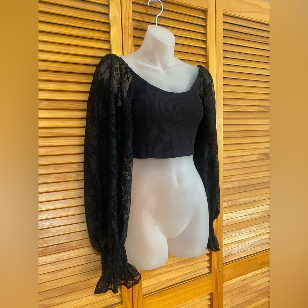 Darling crop top by Urban Outfitters- black